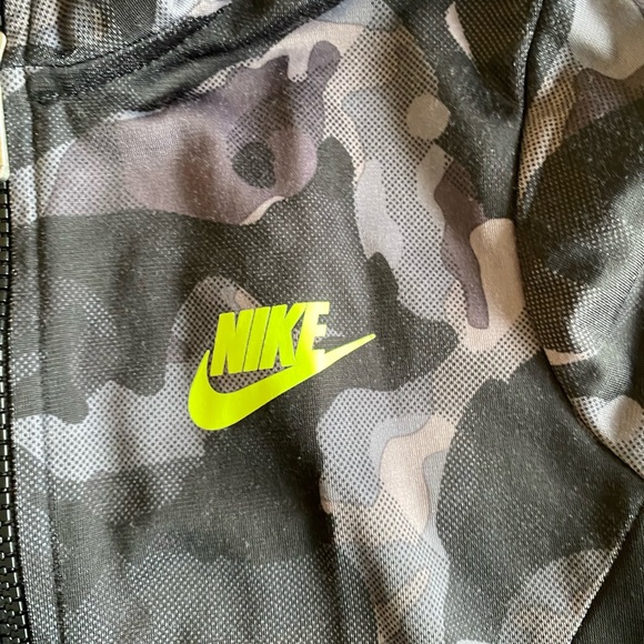 Nike Sportswear Kids Zipper Jacket Sweater Size 7 - Picture 8 of 9